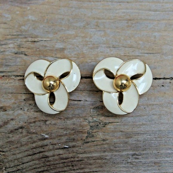 Trifari Jewelry - Trifari Cream & Gold Enamel Ribbon Bow Earrings